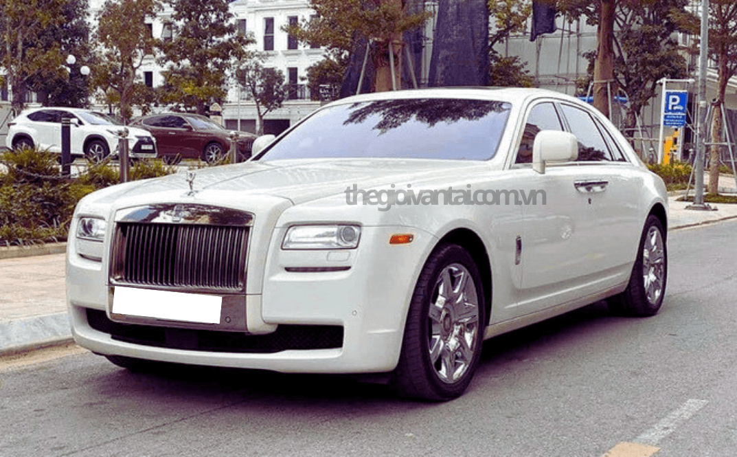 Cho thuê xe Rolls Royce đẳng cấp, giá tốt tại Thế Giới Vận Tải 2 Cho thuê xe Rolls Royce